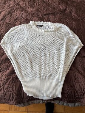 BCBGMaxAzria White Open-Knit Diamond Pattern Sweater